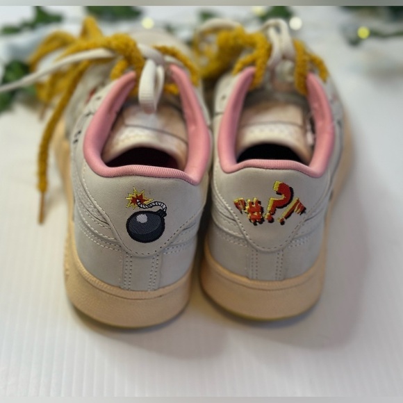 NWOB Tom & Jerry Limited Edition Throwback Revenge sneaker (2 sets of laces) - Picture 7 of 14